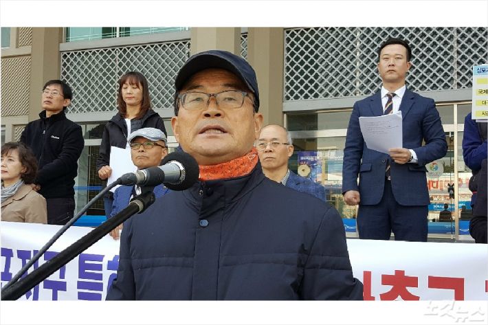 한창진 시민대책위원이 발언하고 있다(사진=고영호 기자)