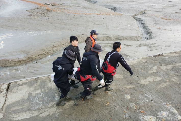 9일 오전 해산물을 채취하러 나갔다 실종됐던 50대 남성이 숨진 채 발견됐다. (사진=태안해경 제공)