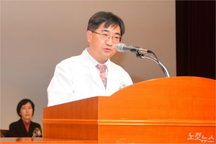 김하용 신임 을지대병원장이 4일 취임사를 하고 있다. (사진=을지대병원 제공)