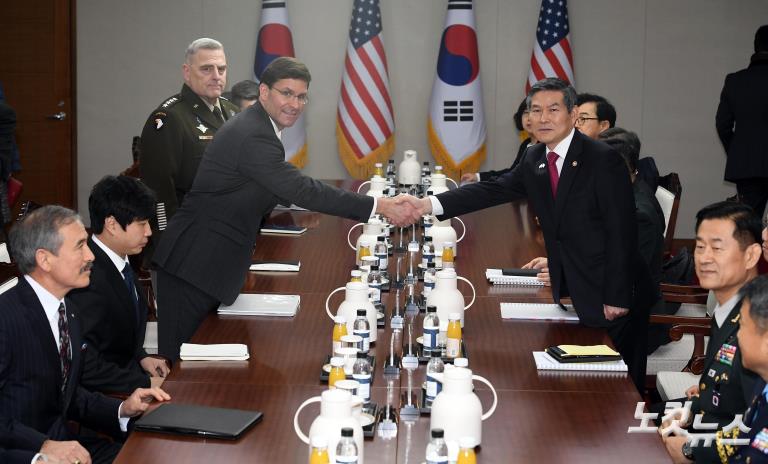 제51차 SCM, 손잡은 한미 국방장관