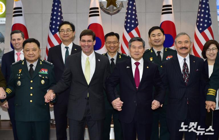 제51차 SCM, 손잡은 한미 국방장관