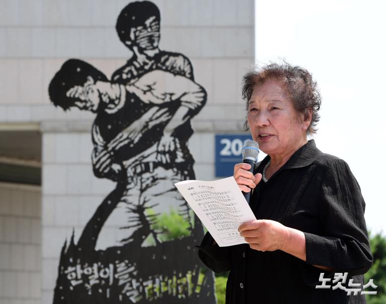 이한열 어머니 찾아간 경찰청장