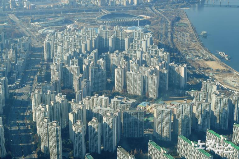 아파트값 5개월 만에 '하락'