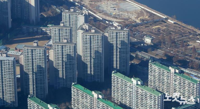 아파트값 5개월 만에 '하락'