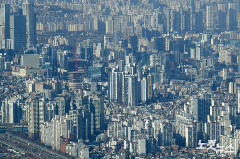 아파트값 5개월 만에 '하락'