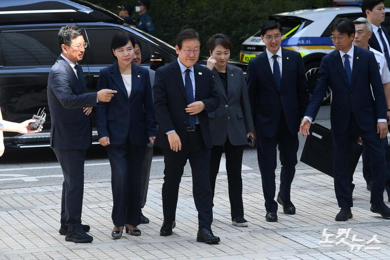 이재명, ‘위증교사 혐의’ 결심공판 출석