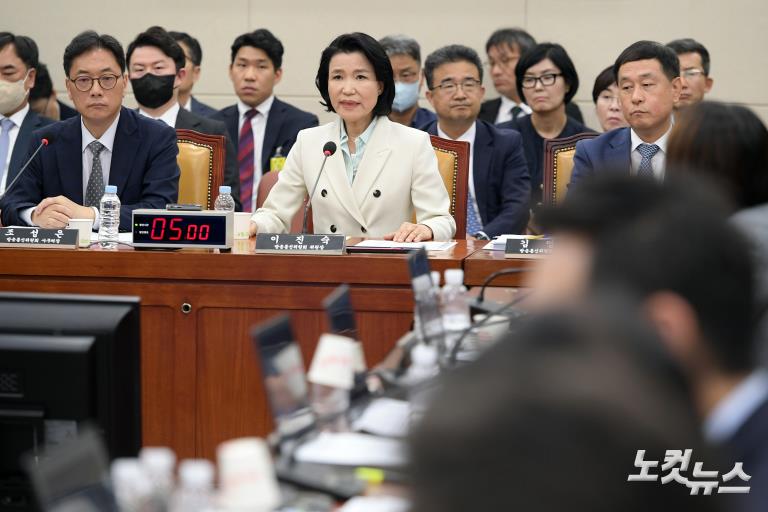 국회 과방위 국정감사 출석한 이진숙 방통위원장