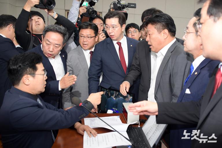 국회 운영위, 대통령비서실·국가안보실·대통령경호처 국정감사