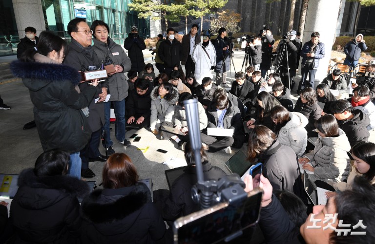 윤 대통령 변호인단 구성 참여한 석동현 변호사