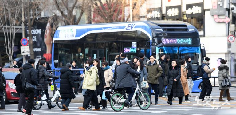 2025년 을사년 새해 첫 출근길