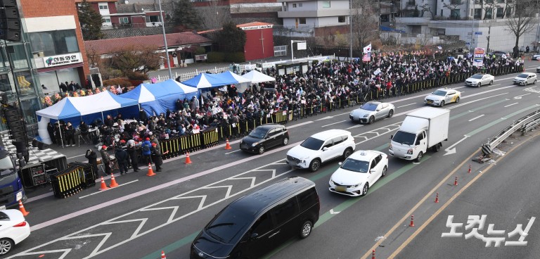 법원, 尹대통령 체포영장 다시 발부…유효기간 연장