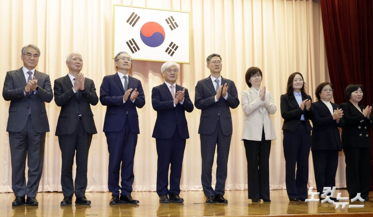 마은혁 헌법재판관, 국회선출 104일 만에 취임