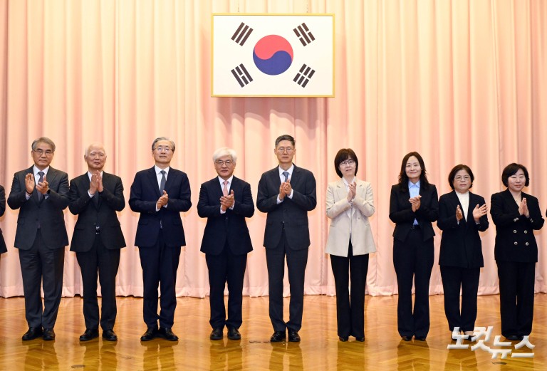 마은혁 헌법재판관, 국회선출 104일 만에 취임