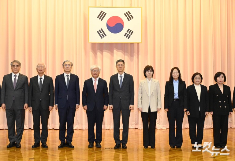 마은혁 헌법재판관, 국회선출 104일 만에 취임