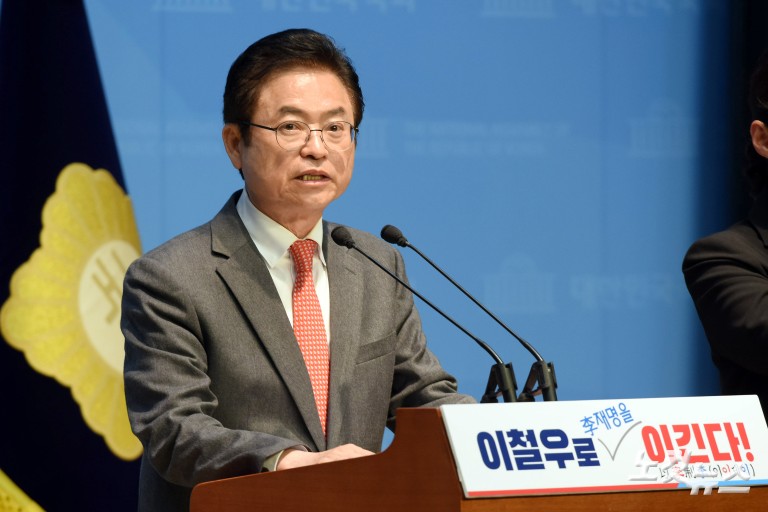 유정복 인천시장·이철우 경북지사, 대선 출마선언