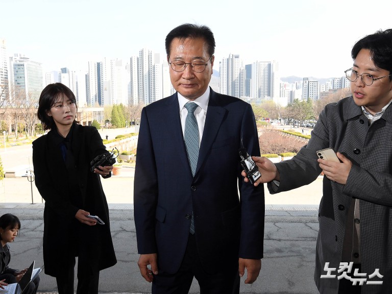 탄핵기각 법무부 장관, 119일 만에 직무복귀