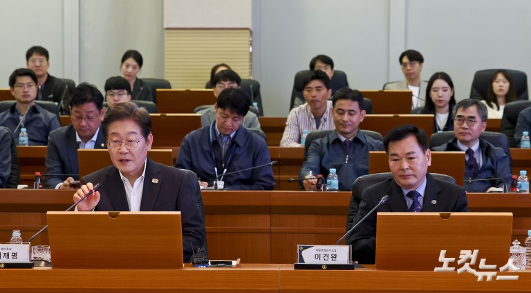 국방과학연구소 방문한 이재명 대선경선 후보