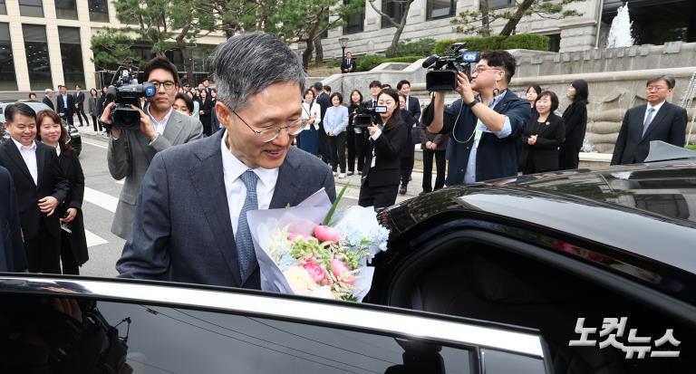 문형배·이미선 헌법재판관 퇴임