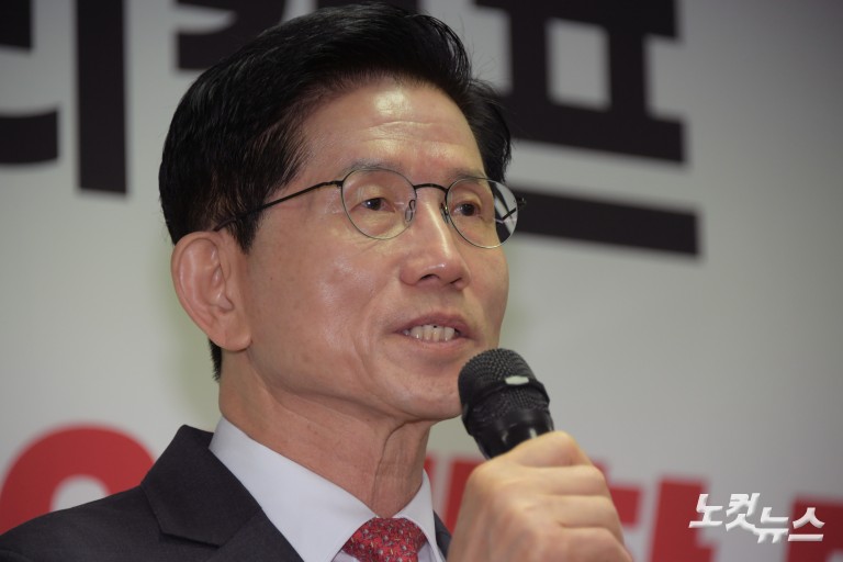 김문수 후보, 경제살리기 공약 발표 기자회견
