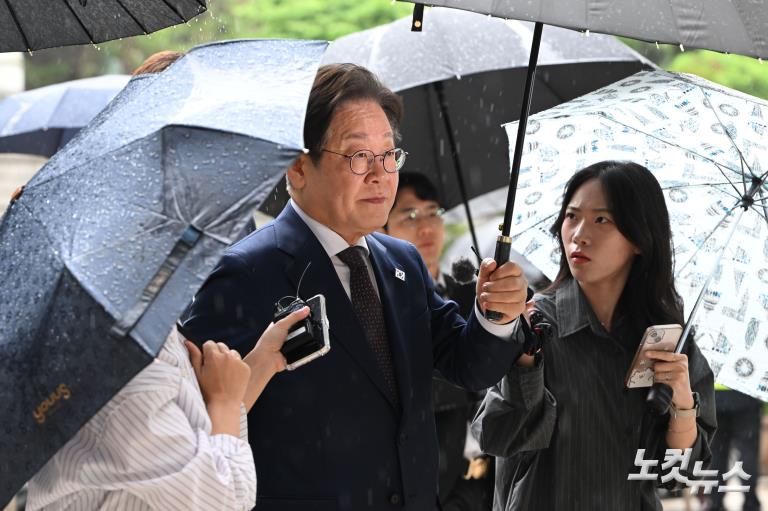 공판 출석하는 이재명 대선 경선 후보