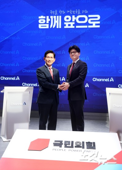 국민의힘 대선 2차 경선 토론회, 김문수-한동훈