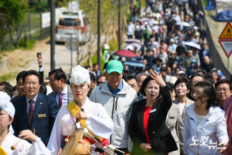 오세훈, 암사초록길 개통식 참석