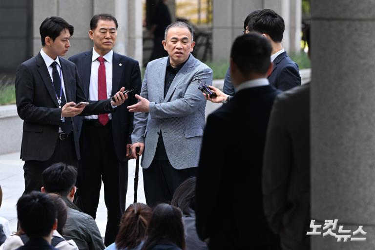 명태균, 이틀 연속 서울서 검찰 조사