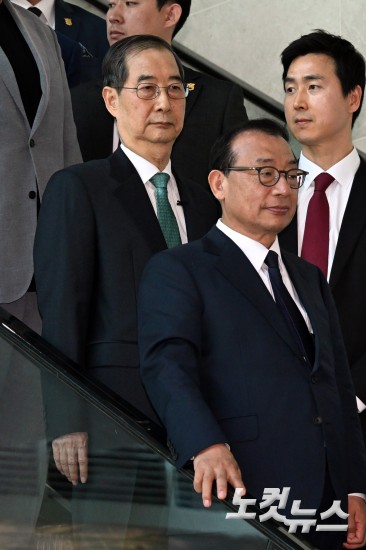 제21대 대통령 선거 출마선언하는 한덕수 전 총리