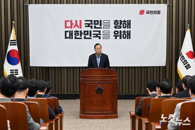 권영세 "김문수, 단일화 약속 무너뜨리면 국민 배신"