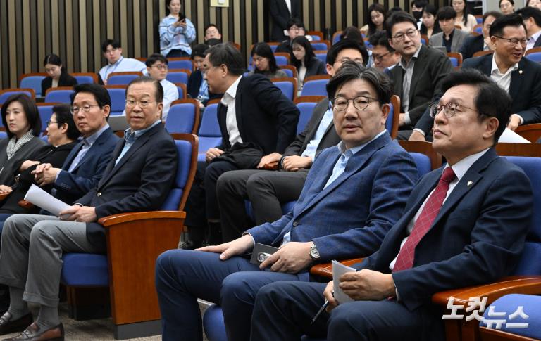 권영세 "김문수, 단일화 약속 무너뜨리면 국민 배신"