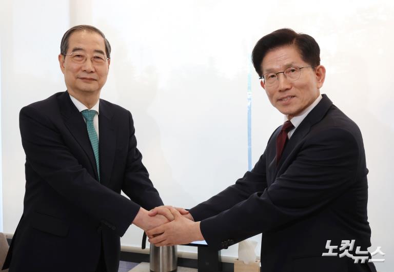 김문수-한덕수, 단일화 회동