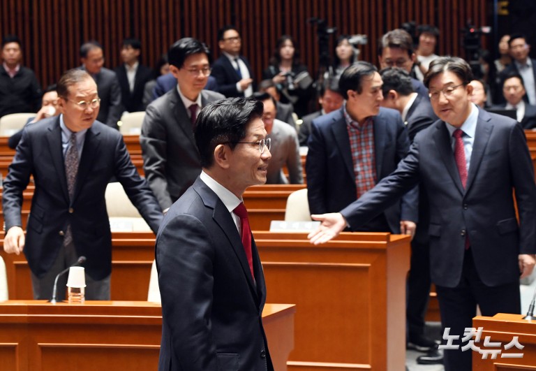 의총장 떠난 김문수