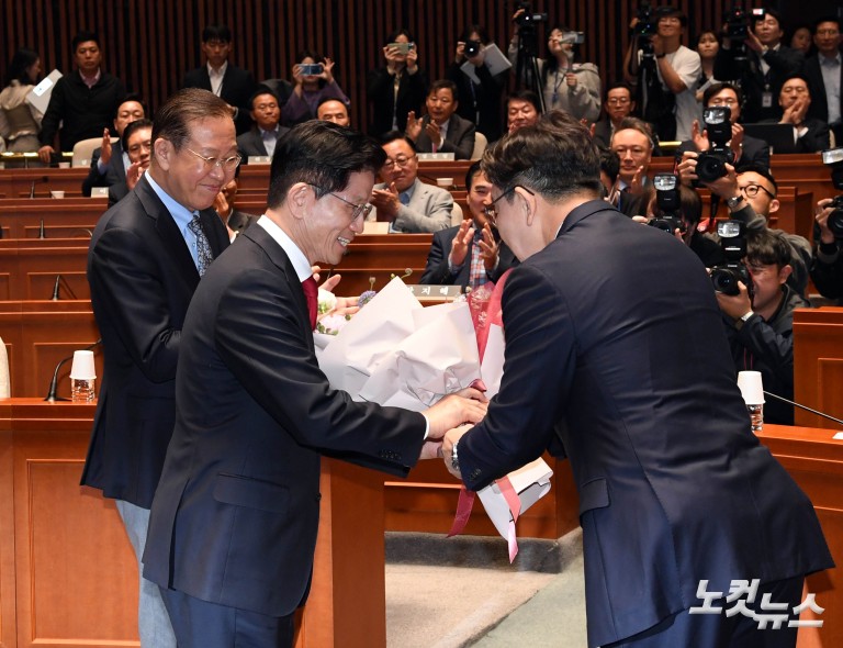 의총장 떠난 김문수