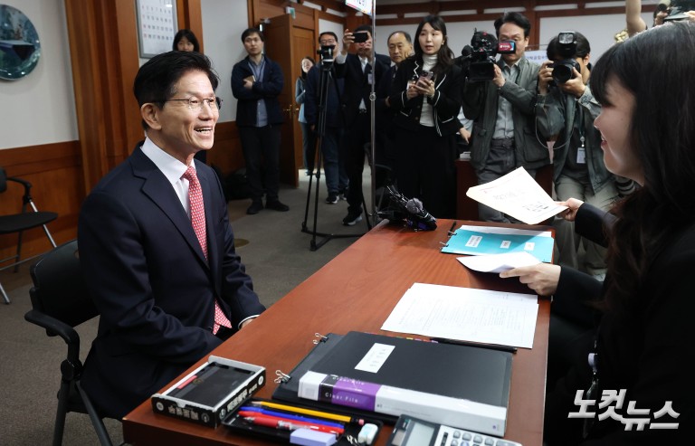 '기사회생' 김문수, 대선후보 등록