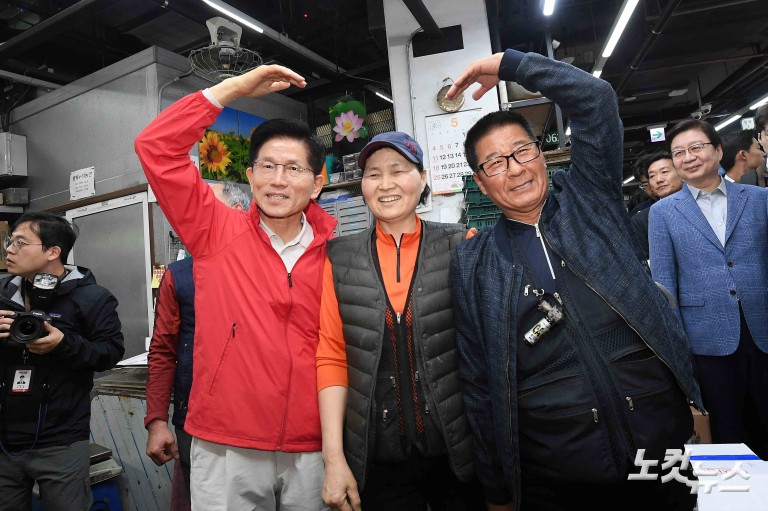 순대국밥 먹는 김문수