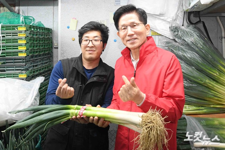 순대국밥 먹는 김문수