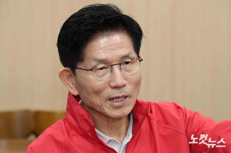 순대국밥 먹는 김문수