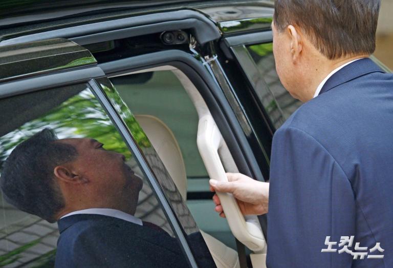 윤석열 오전 공판 종료