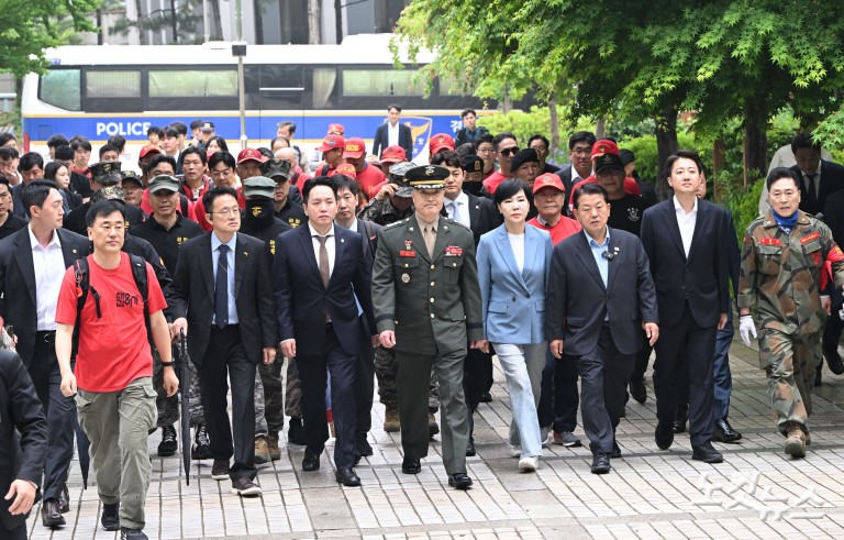 박정훈 대령, 2심 준비기일 출석