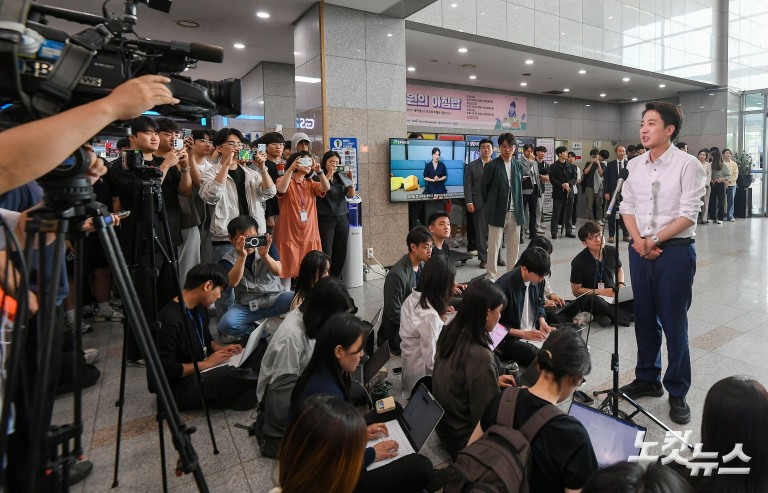 대선 마지막 학식 먹는 이준석