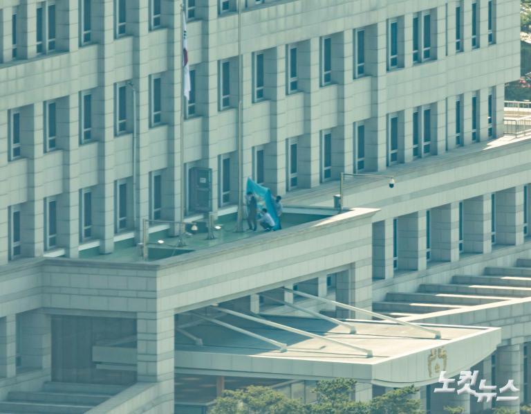 대통령실 봉황기 게양