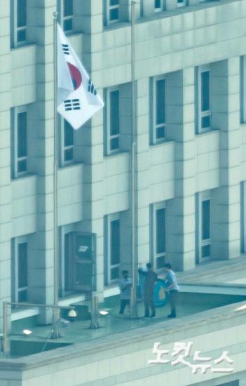 대통령실 봉황기 게양