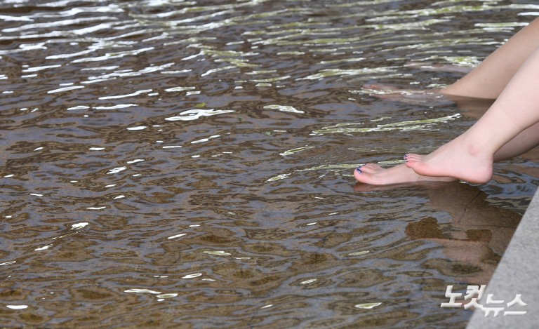 '서울 낮최고 28도' 초여름날씨