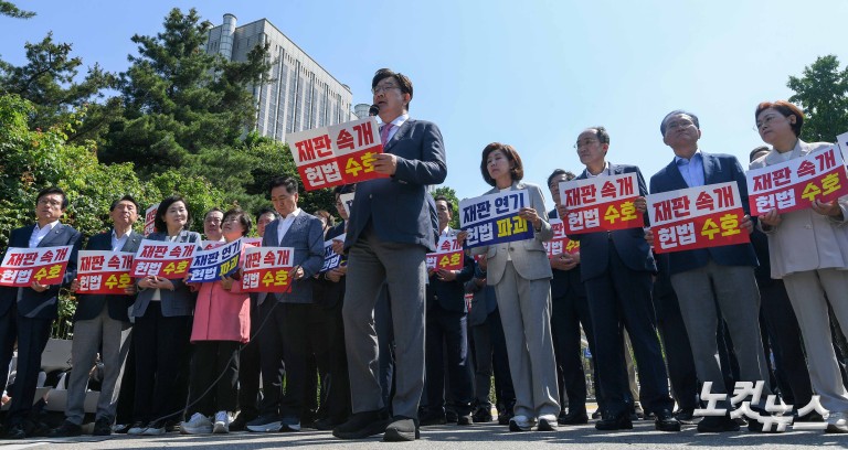 권성동 "법의 심판이 이재명 한 사람을 피해 가는 나라"