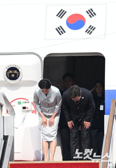 G7 정상회의 순방길 오른 이재명 대통령