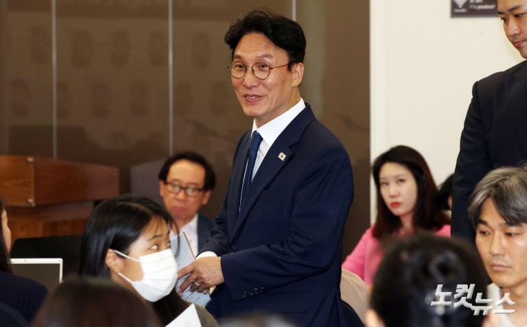 김민석 국무총리 후보자 외신기자 간담회