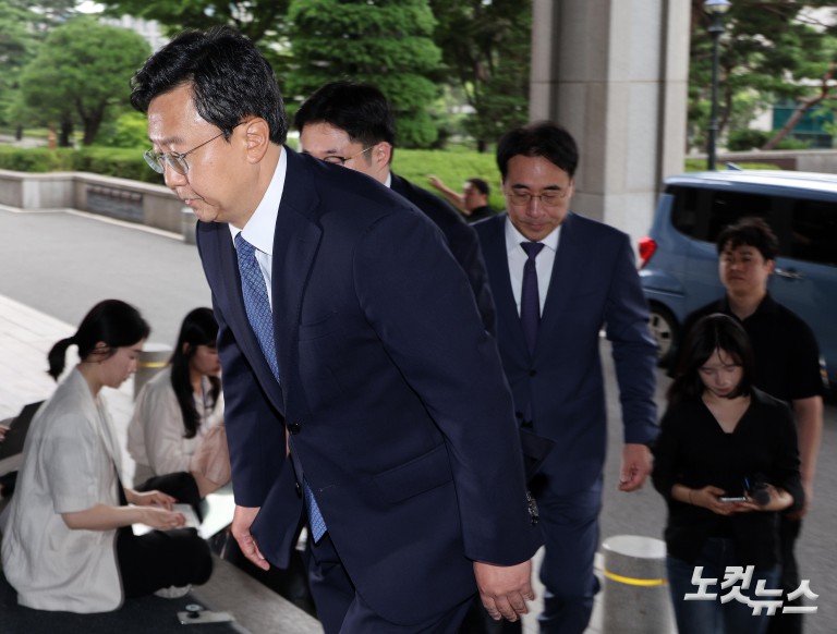 정진우 신임 서울중앙지검장 출근