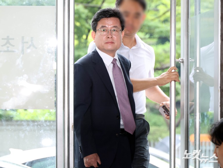 해병특검, 강의구 전 대통령실 부속실장 소환