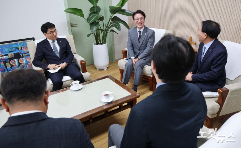 김민석 총리, 개신교 지도자 만남