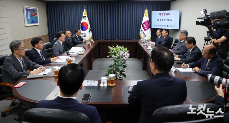 김민석 총리, 개신교 지도자 만남